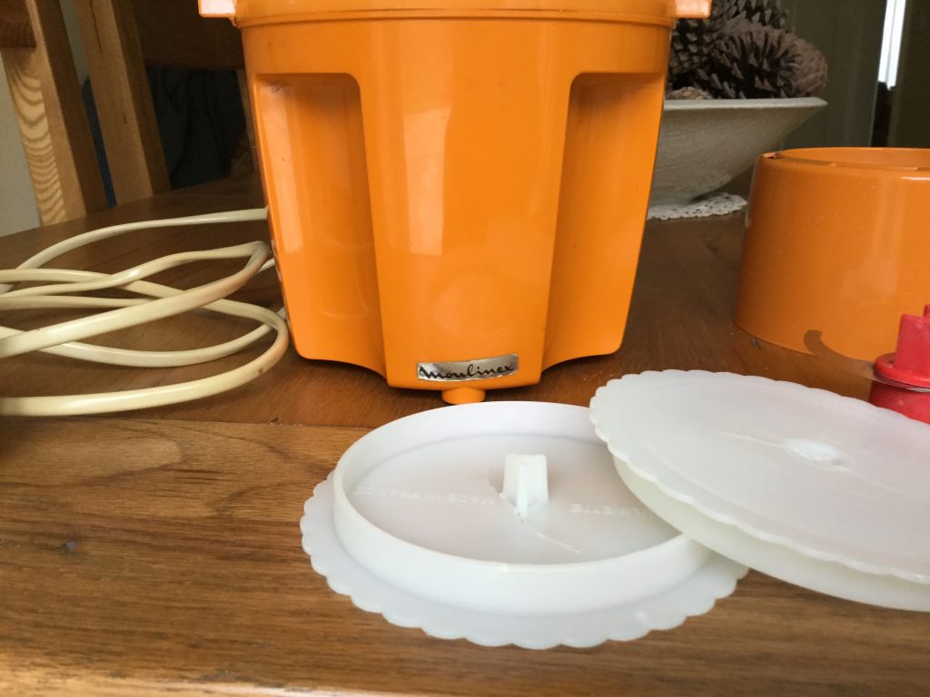 “Items were built to last back in the day” – Nearly seven in 10 Brits are using household appliances which are over 10 years old