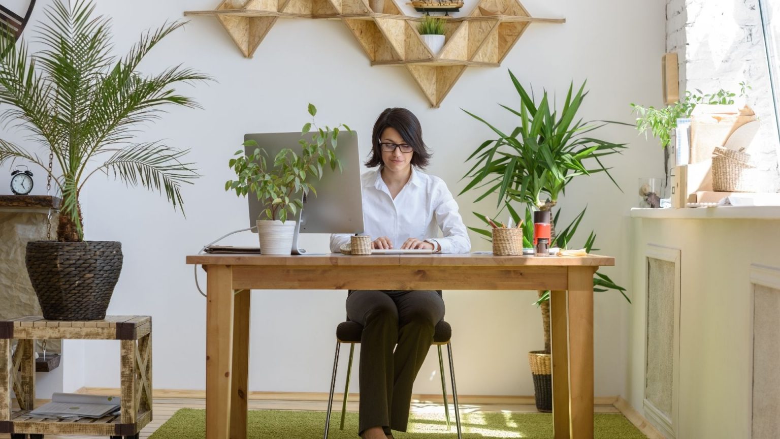 Benefits of Passing Microsoft MS-100 Exam and Earning Relevant Certification