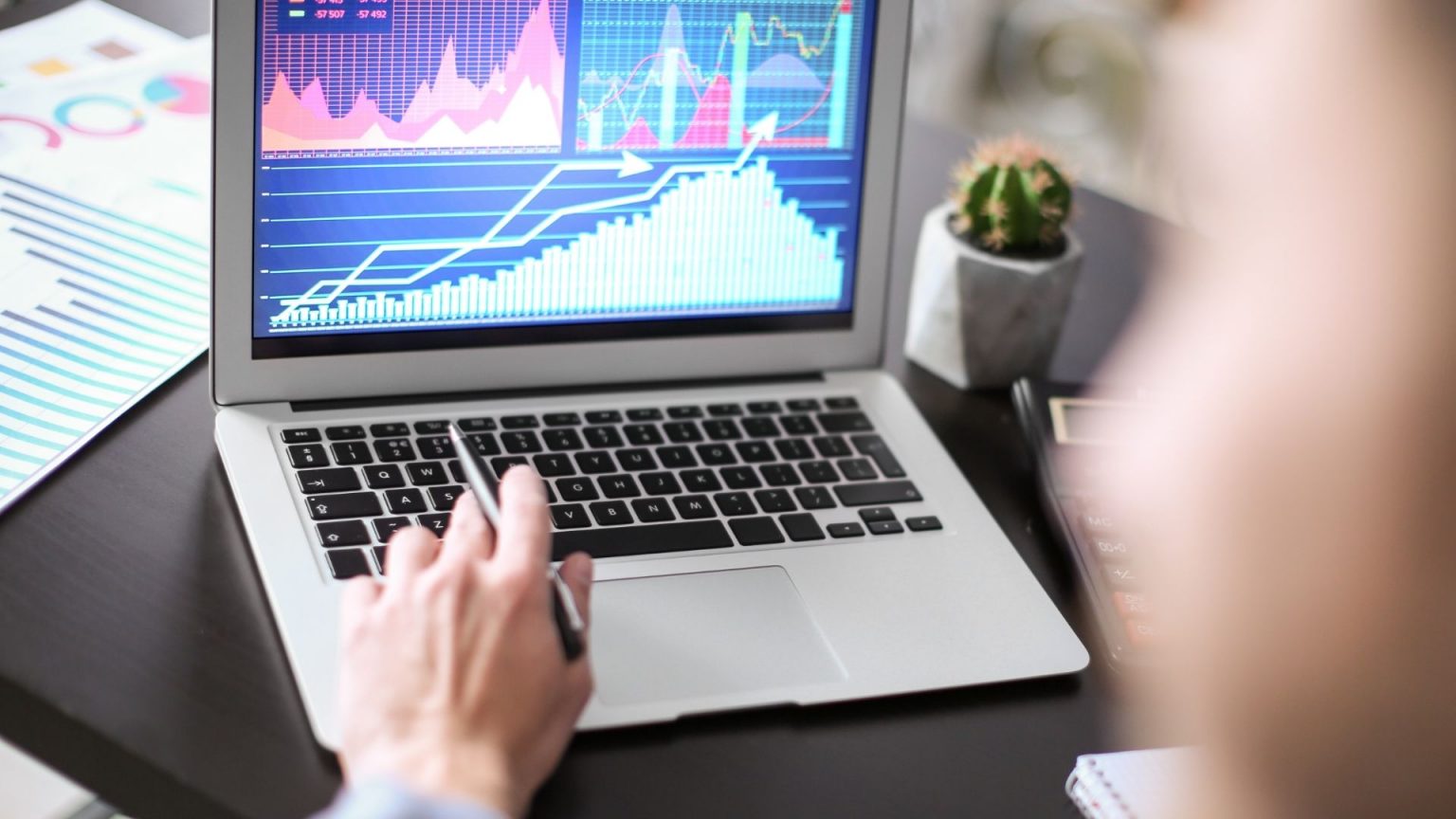 How to review a Forex broker