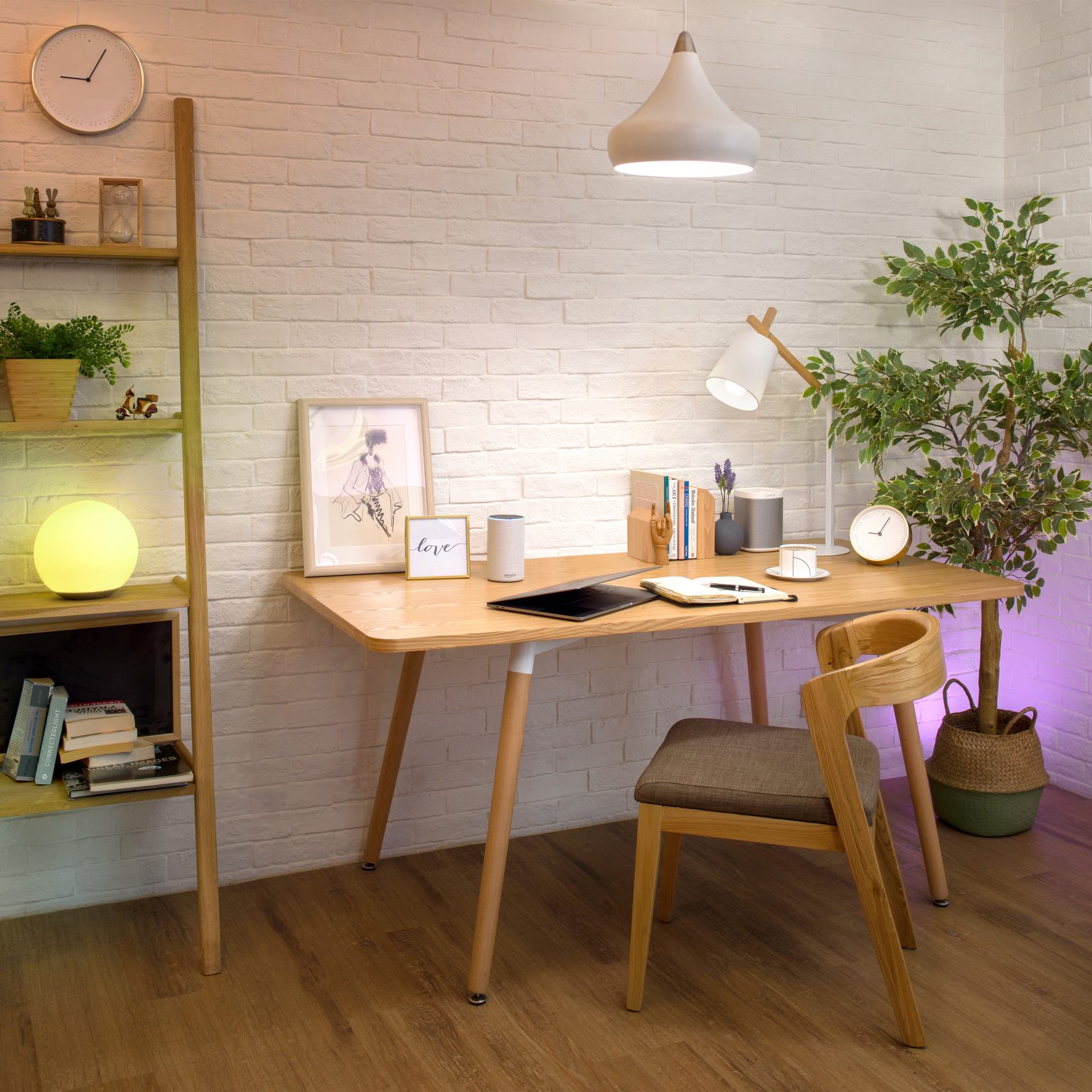 Four in ten home workers ditch regular work routine to split up their day