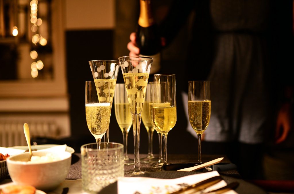 6 Interesting Champagne Trivia for Wine Nights