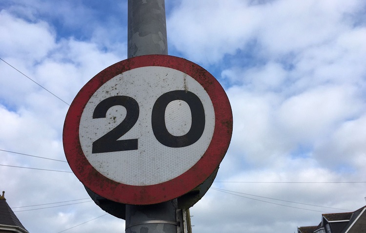 A 20mph road sign