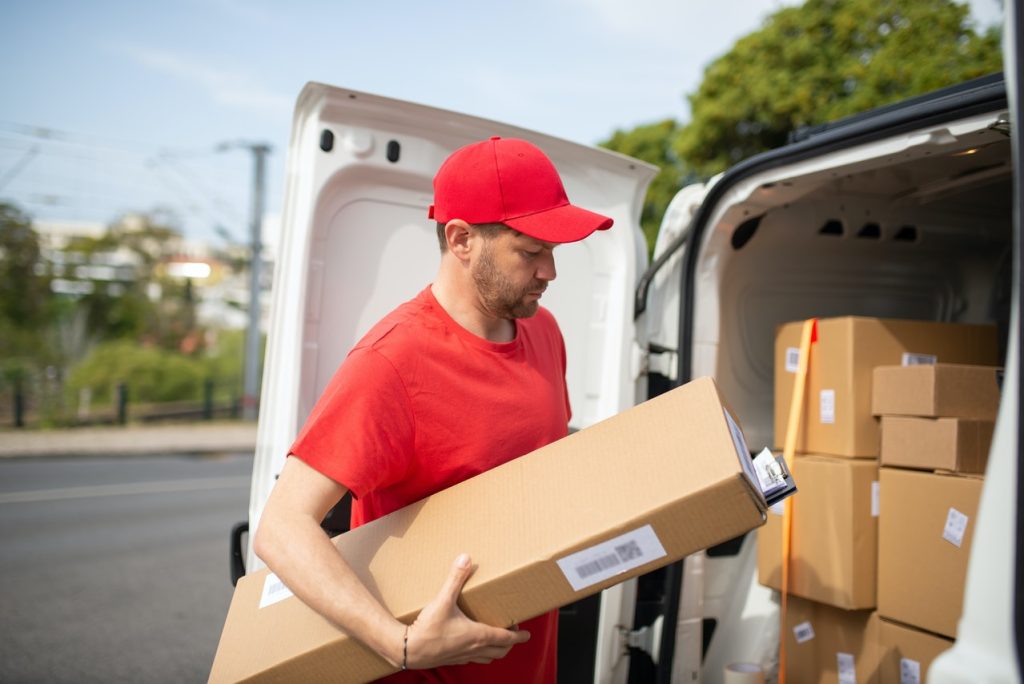 How Shipper Couriers Can Help Your Wholesale Company