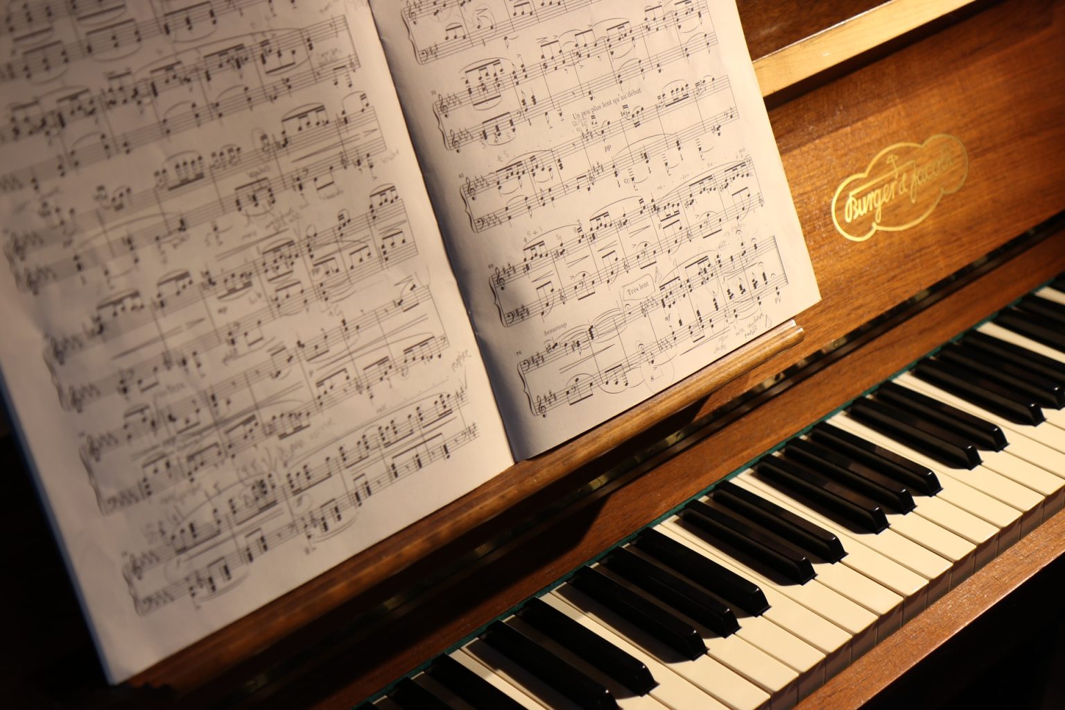 Buying a piano secondhand: What You Need to Know