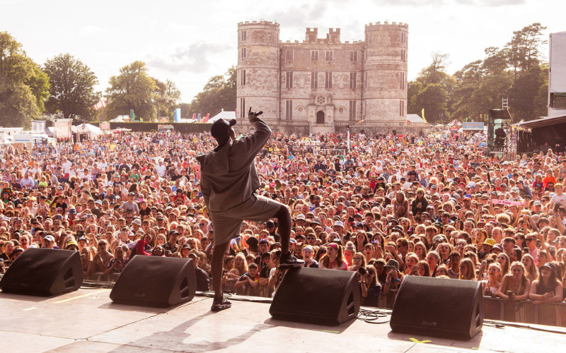 crowd at Camp Bestival