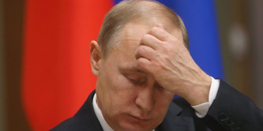 Russia’s Economic system Falls Into Recession, 8 Months After Ukraine Invasion