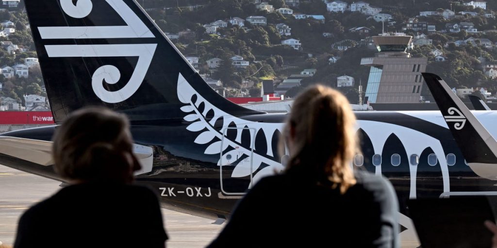 Lightning Hit a Woman’s Plane, and the Replacement was Hit by Birds