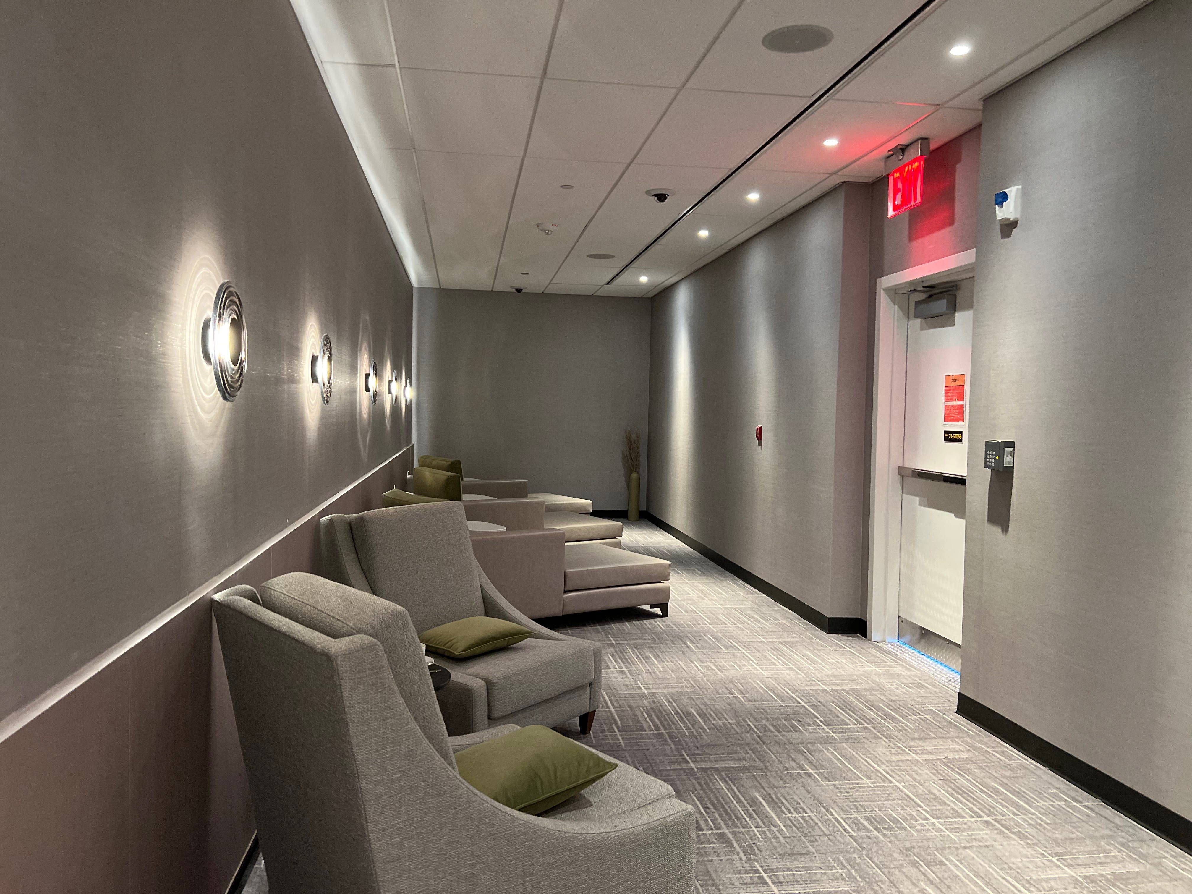 American and British Airways' co-branded Chelsea Lounge.