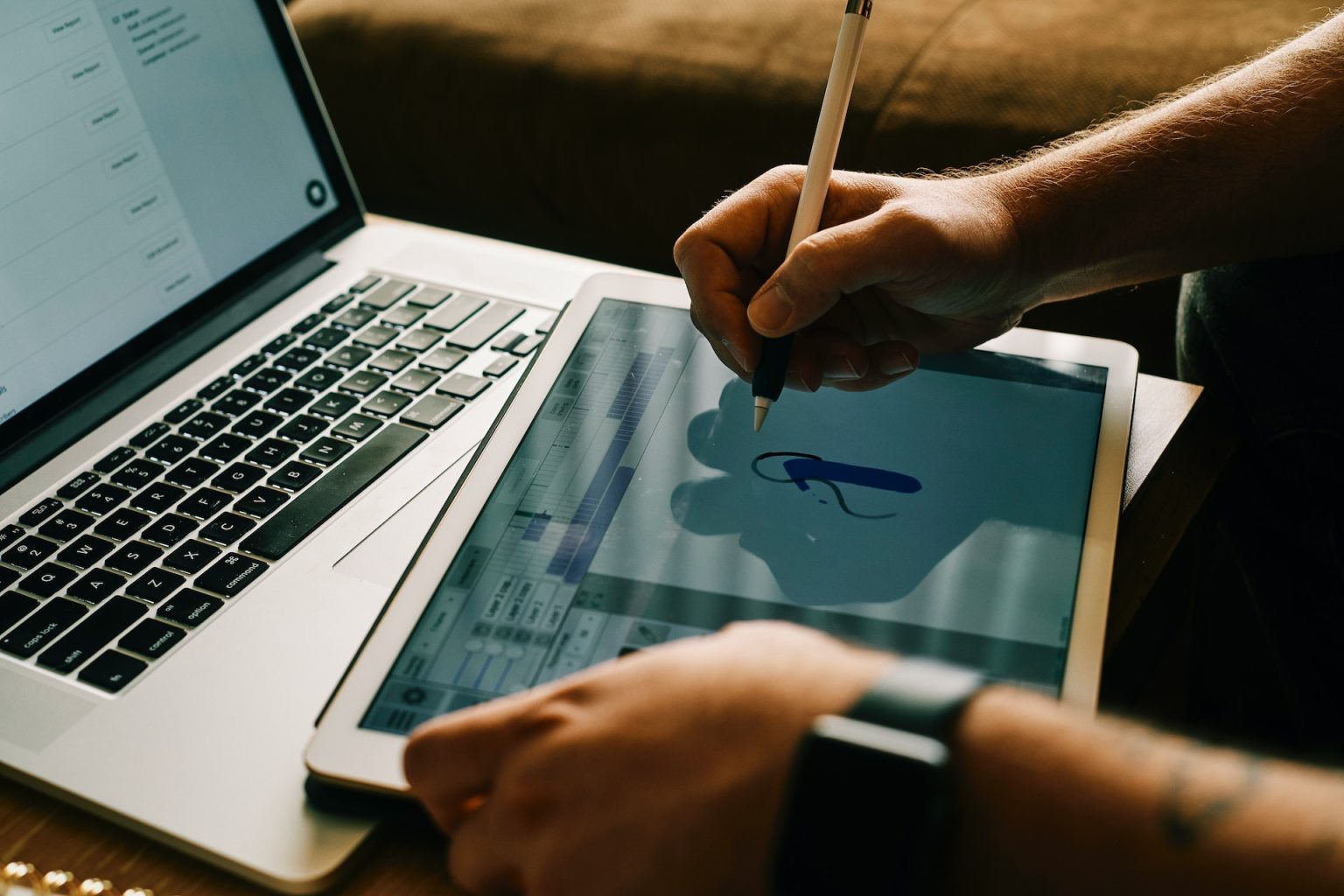 From Novice to Pro: 4 Steps to Becoming a Successful Designer