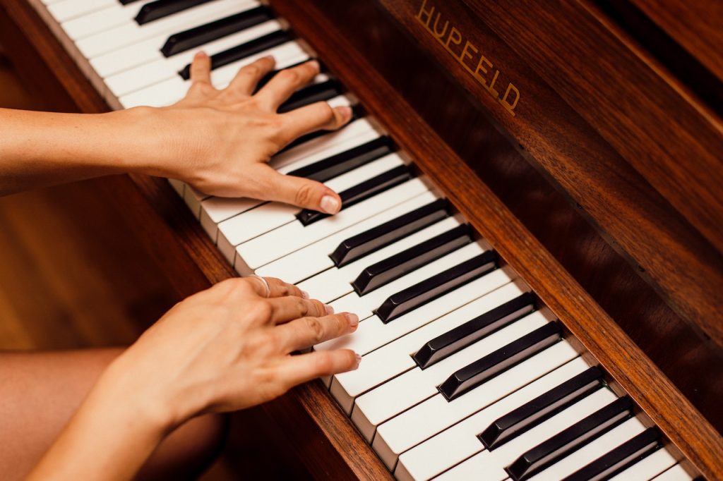 A Beginner’s Guide to Renting a Piano: Tips from Renters and Experts