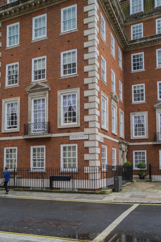 Tenant Triumph: Unveiling the 5 Common Pitfalls for New Renters and Expert Strategies to Navigate Them