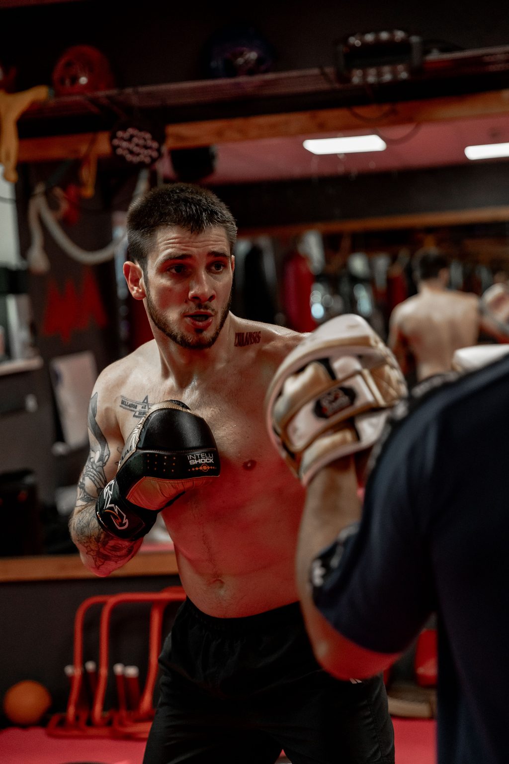 “The Hurricane” Aleksejevs vs. “Mazazo” Veron: A Must-See Boxing Matchup