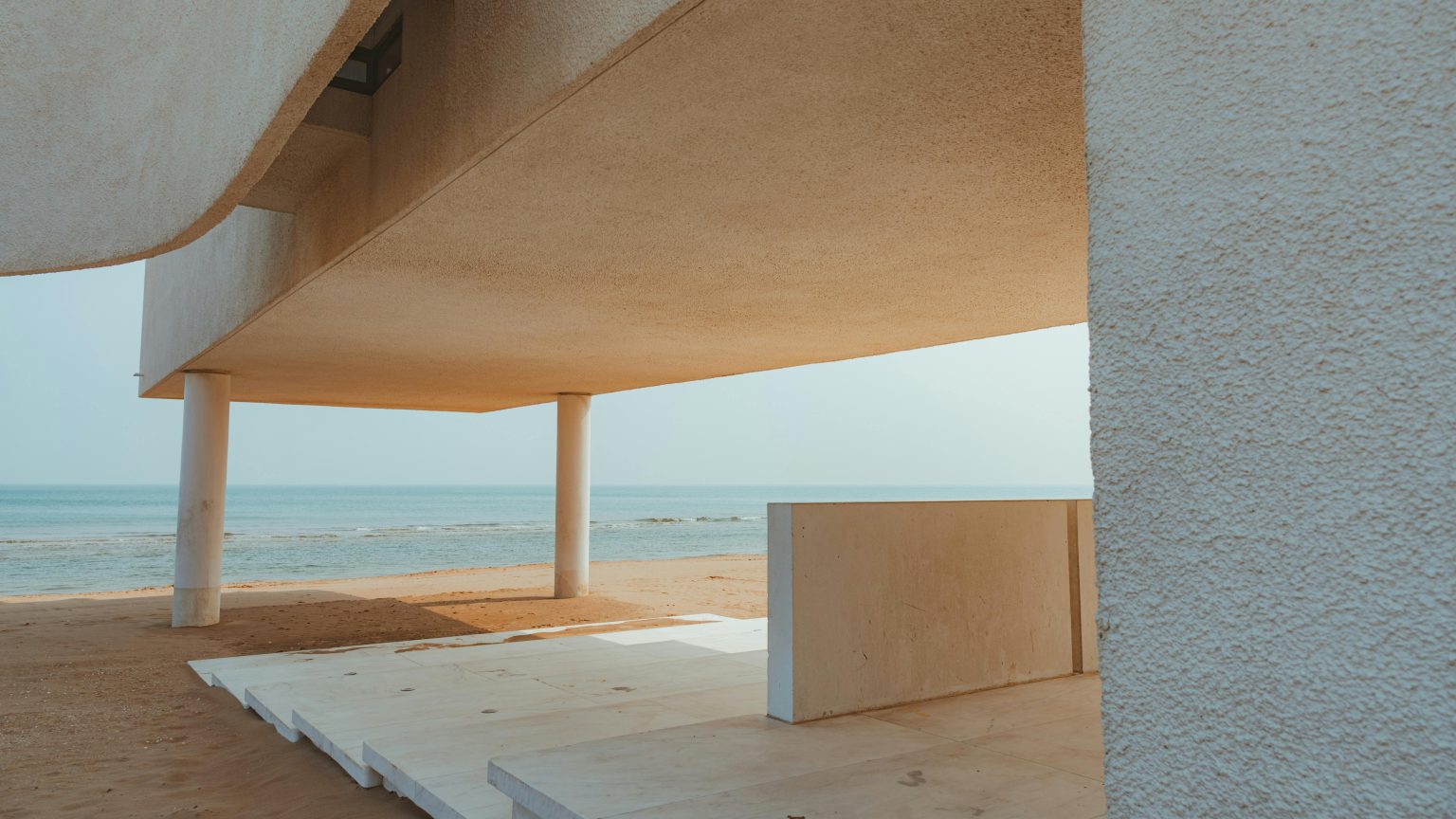 Unlocking Success in Virginia Beach Real Estate: Top-notch Schools for Aspiring Realtors Virginia