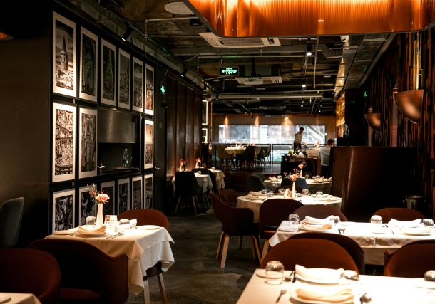 Revolutionizing Dining Experience: Restaurants Tailor Tables to Reflect Your Vision
