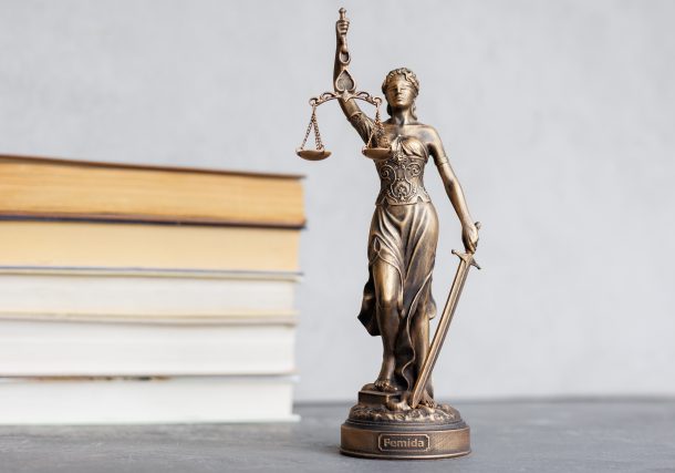 Exploring the Differences between Civil Law and Common Law