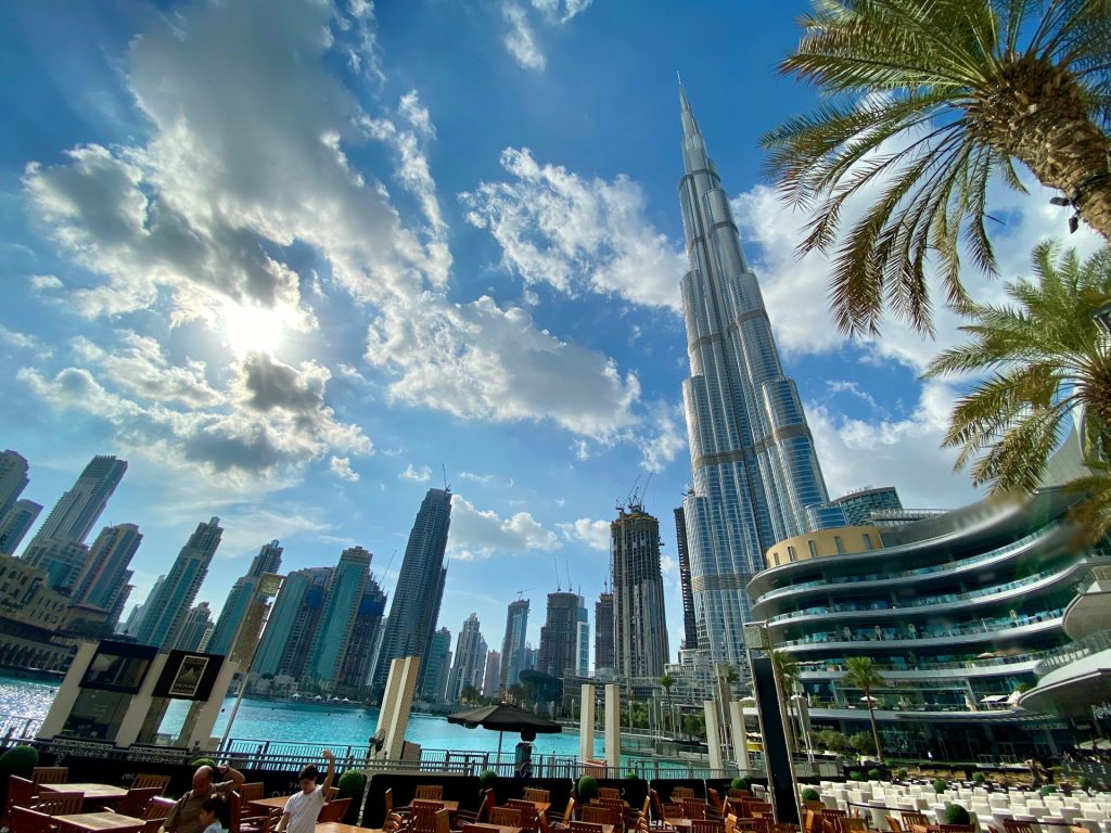 Discovering Dubai: The Traveler's Guide to the Advantages of Serviced Apartments