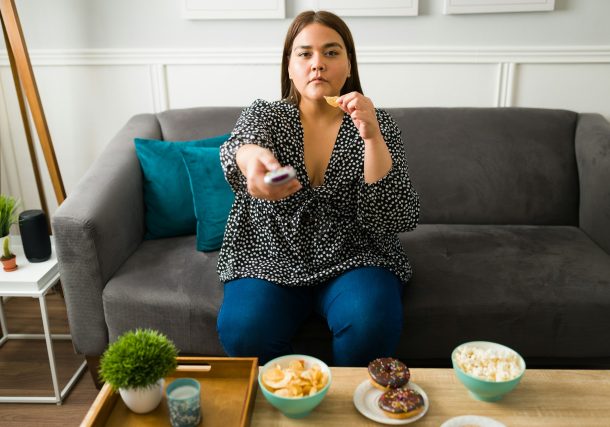 Nutritional Missteps: Common Eating Habits That Lead to Overeating