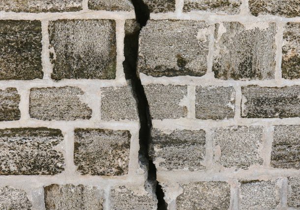 Subsidence Solutions: Effective Methods for Repairing Cracks in Your Home's Walls
