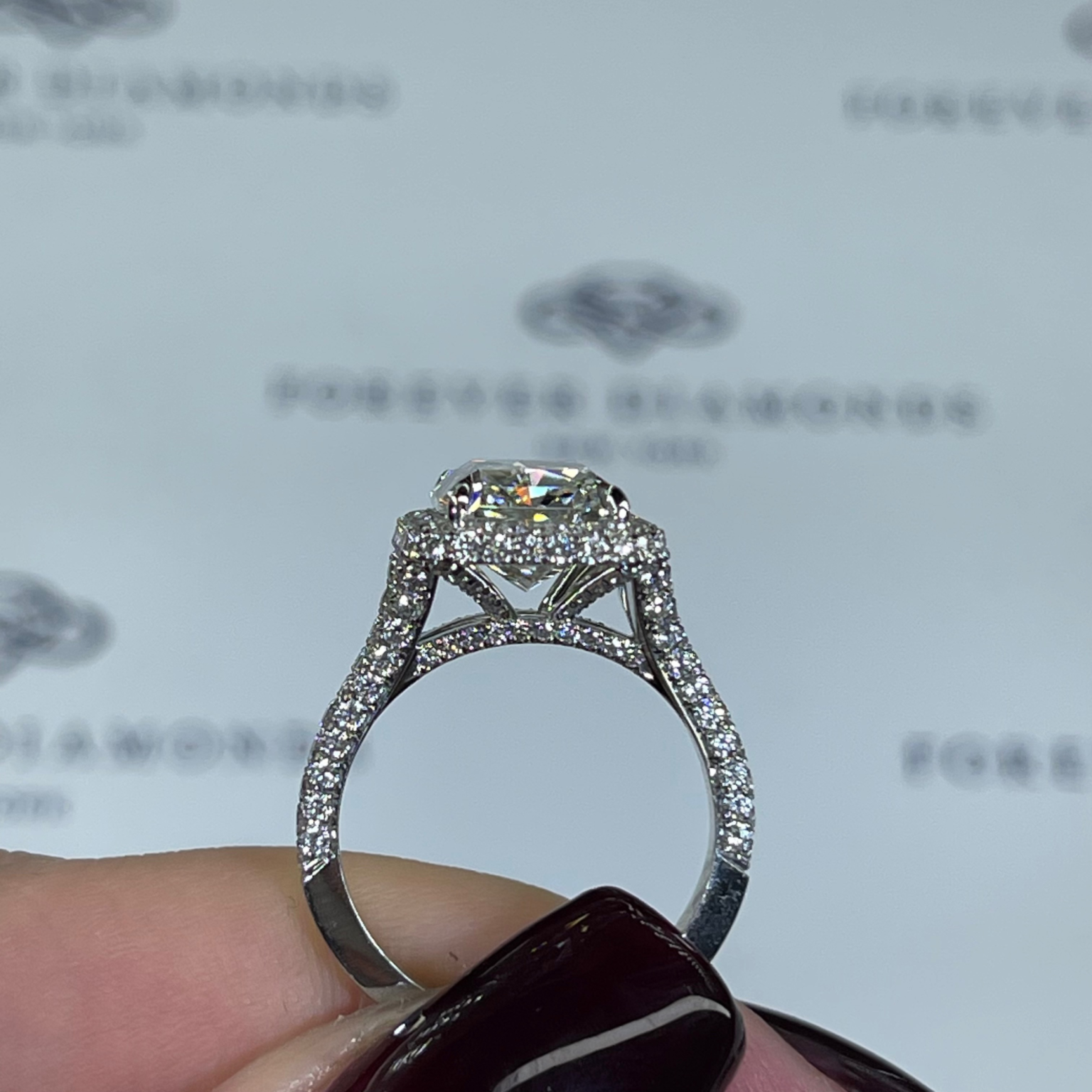 The Allure of Custom Engagement Rings: A Sparkling Tribute to Iconic Jewelry