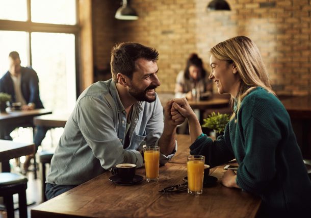 How Cultural Perceptions of Wealth and Success Influence Dating Abroad