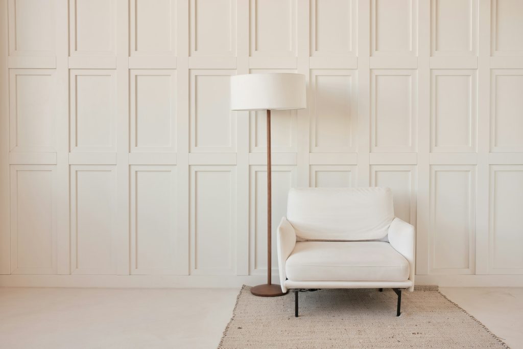 Illuminate in Style: How to Choose the Perfect Floor Lamp for Any Room