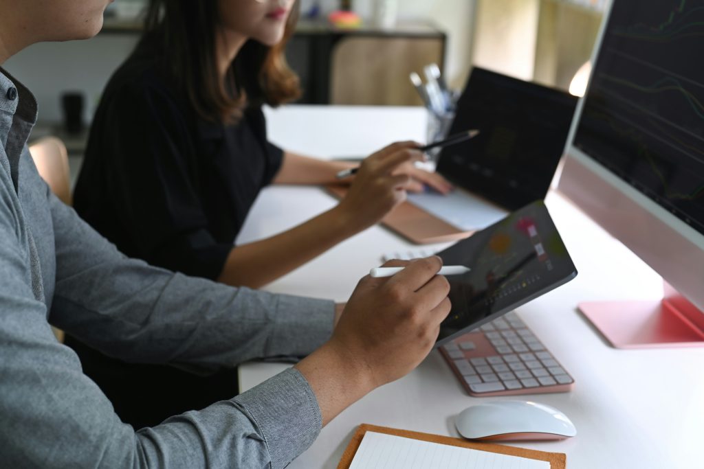 FCA’s Five-Year Plan Faces Challenges from Economic and Technological Shifts, Says Capco Leader