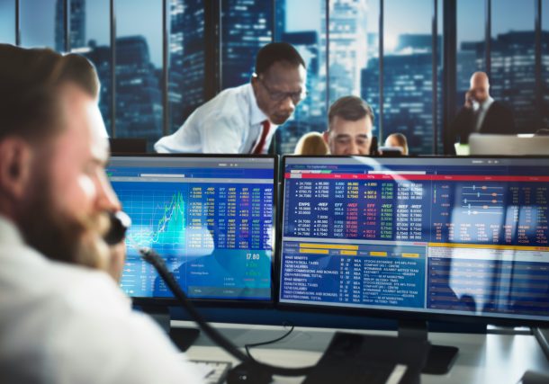 Stock Market Set for 8% Rebound in 2026 After 2025 Slump, Despite Risks of Overvaluation