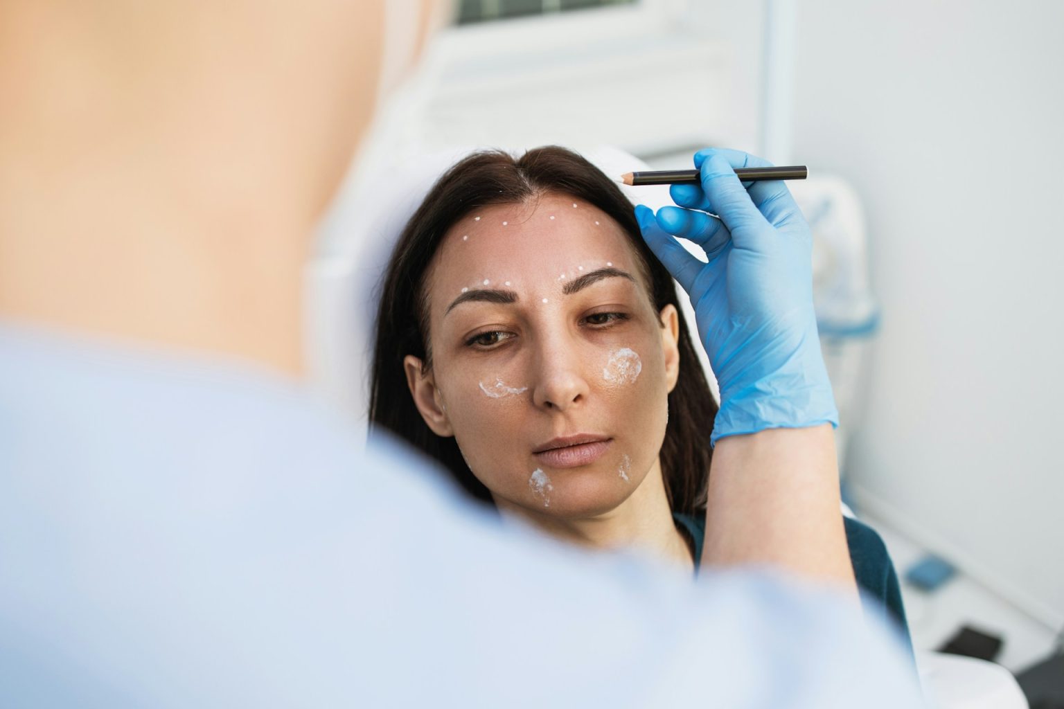 Beauty and Confidence: Dr. Nazmi Baycin’s Role in Modern Aesthetic Surgery Aesthetic Surgery