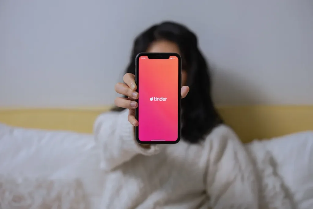 Dating App Startup Pitch Decks Reveal How 18 Founders Raised Millions dating app startup pitch decks
