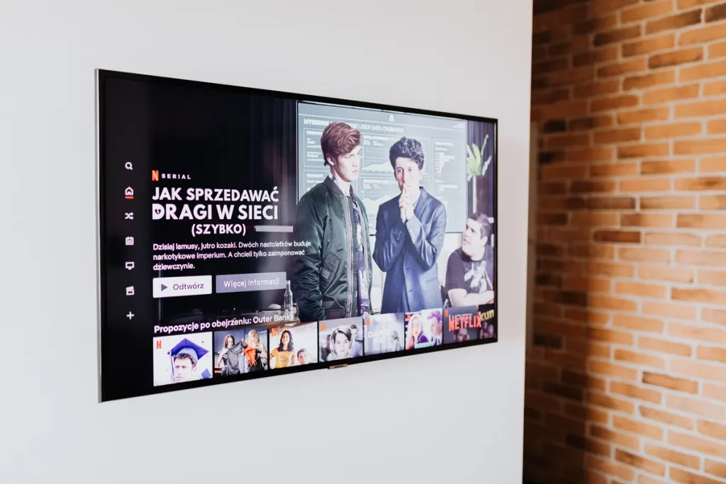 LG C6 OLED Deal Drops to $1,800 with Free Wall Mounting LG C6 OLED deal